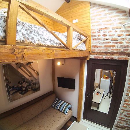 Vitosha Blvd - Attic Studio Szófia Kültér fotó